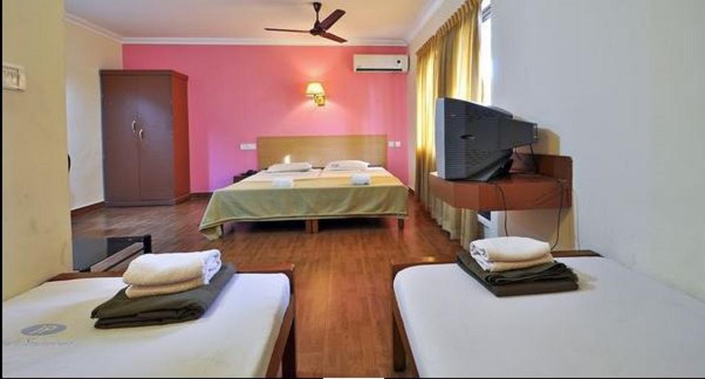 Srinivas Hotel Kochi