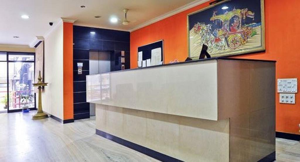 Srinivas Hotel