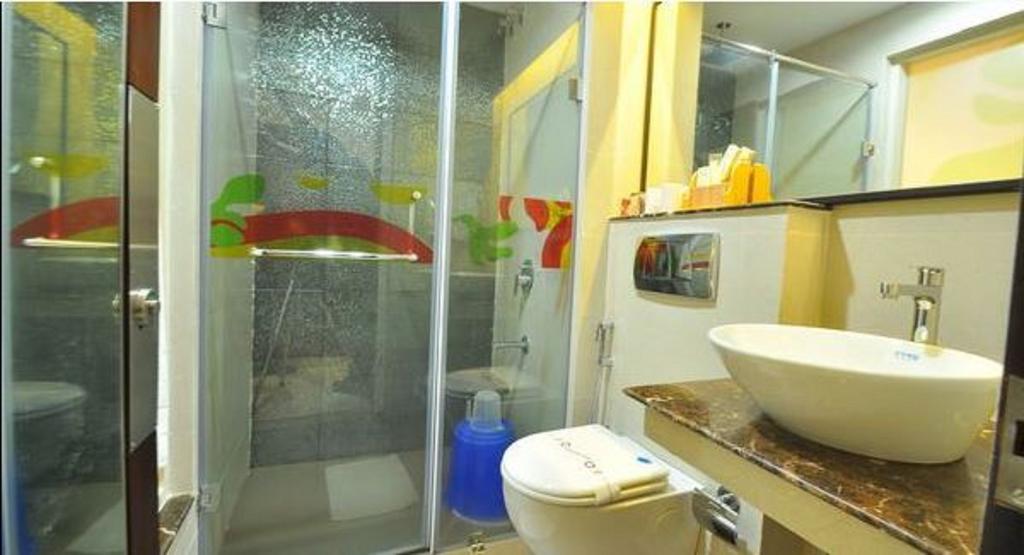 Hotel Bth Sarovaram Kochi