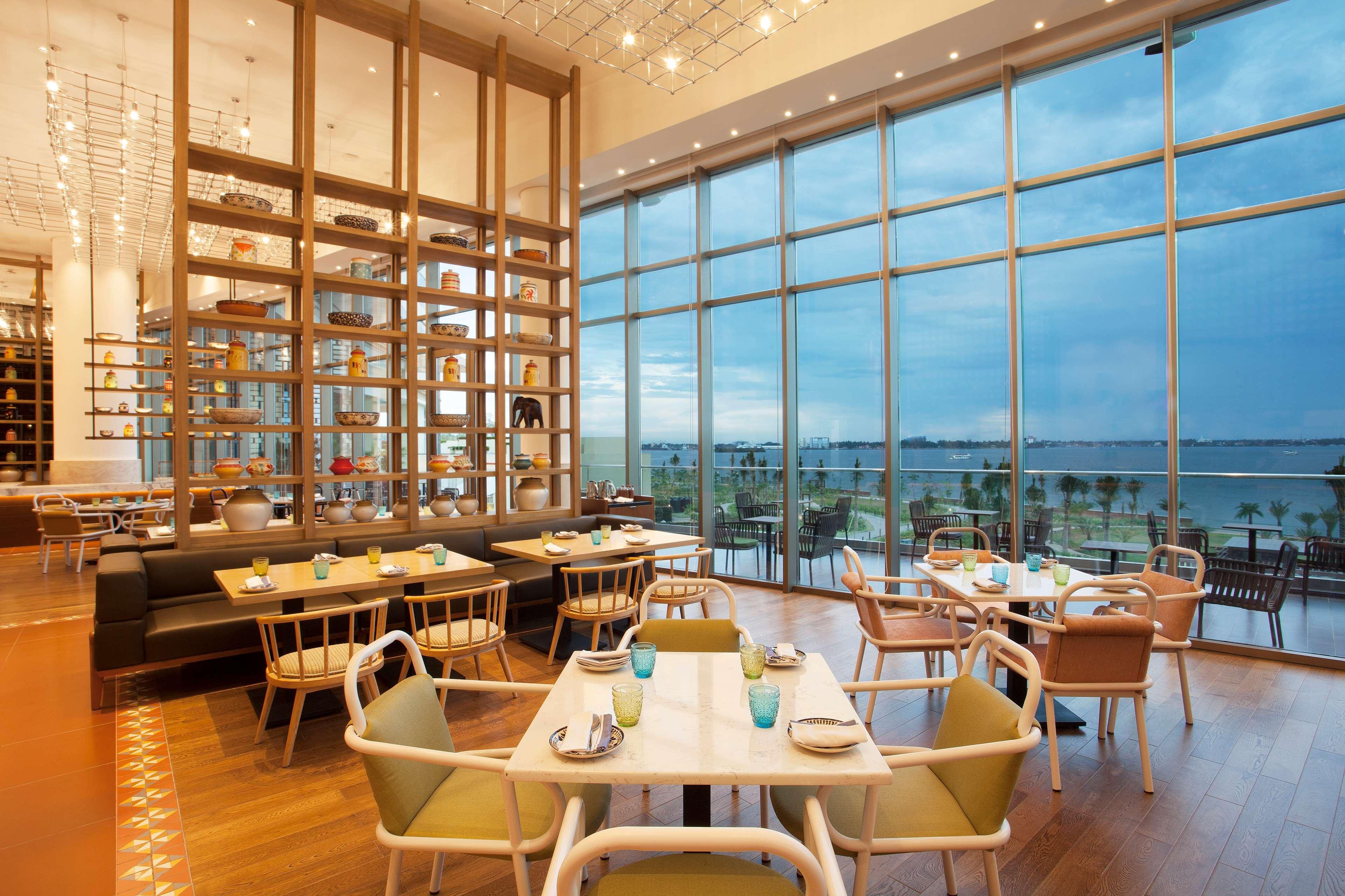 Grand Hyatt Bolgatty 5*