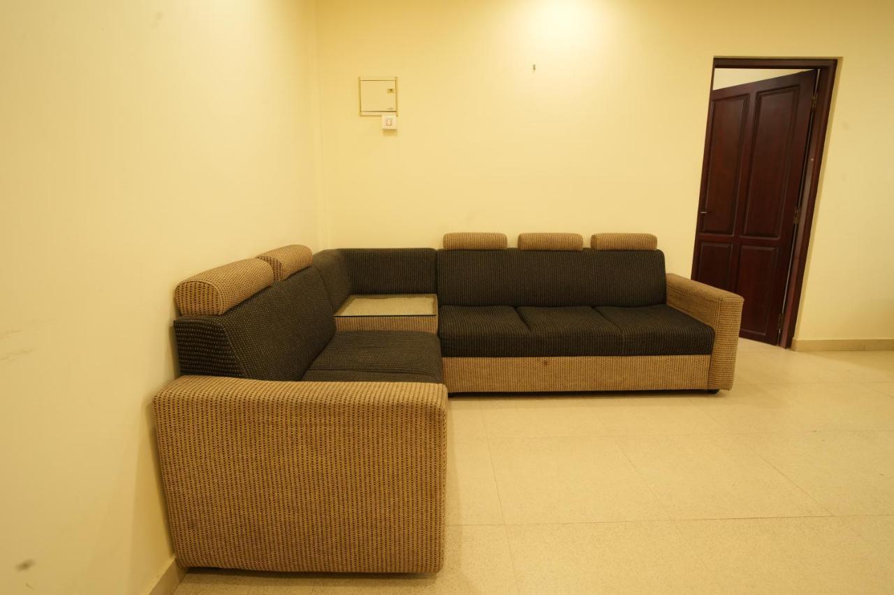 K V 3* Kochi