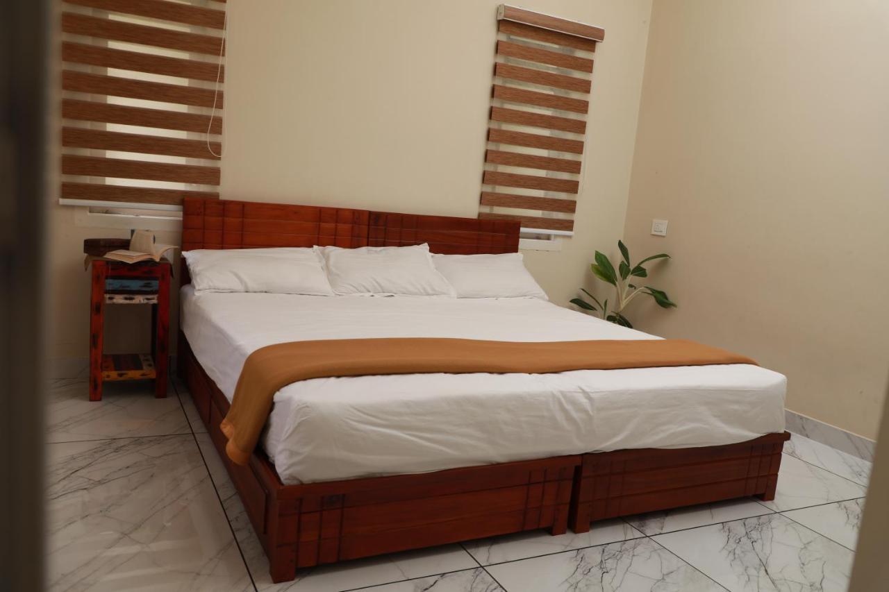 Villa Joseph Cazle - 1 Kochi