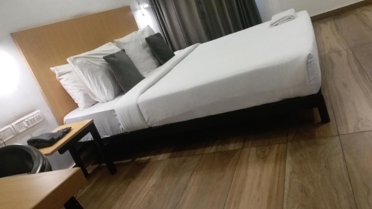 Xenia, Gcda, Kakkanad Kochi