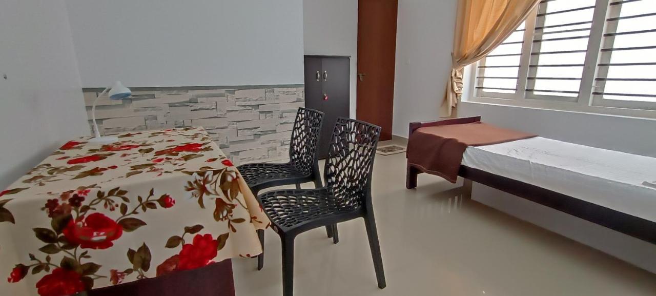 Homestay Prakriti Fortkochi Air Conditioned *