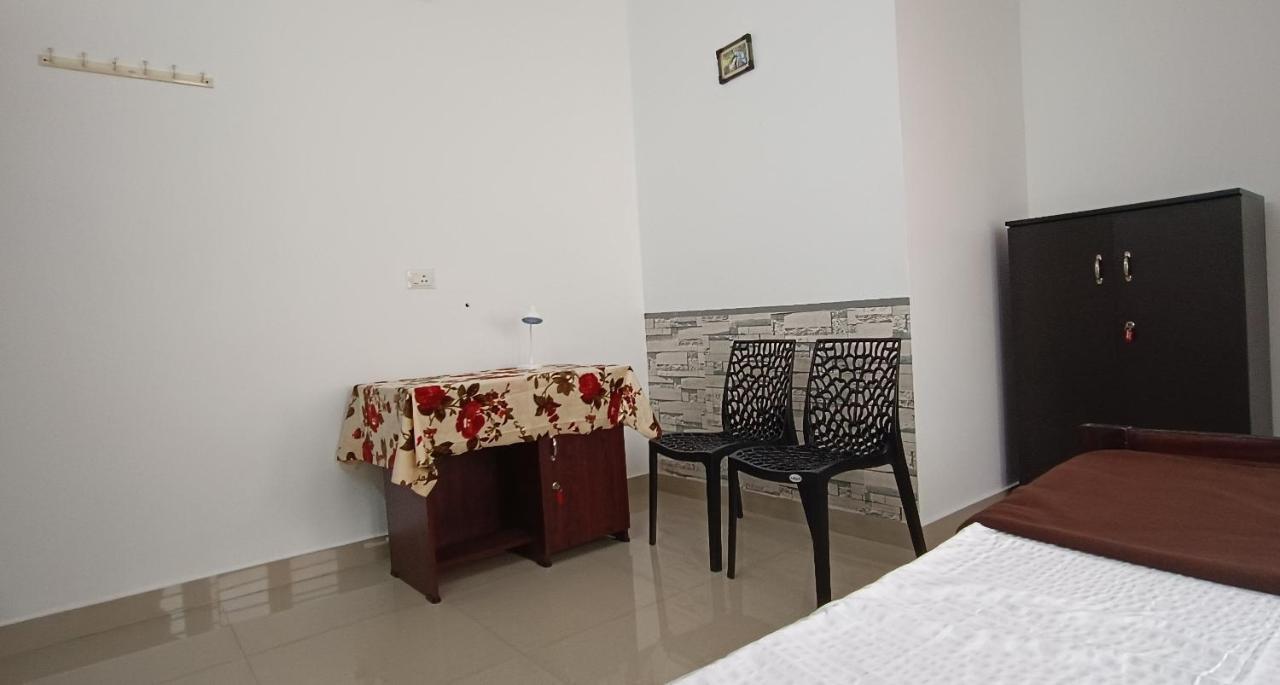 Homestay Prakriti Fortkochi Air Conditioned *