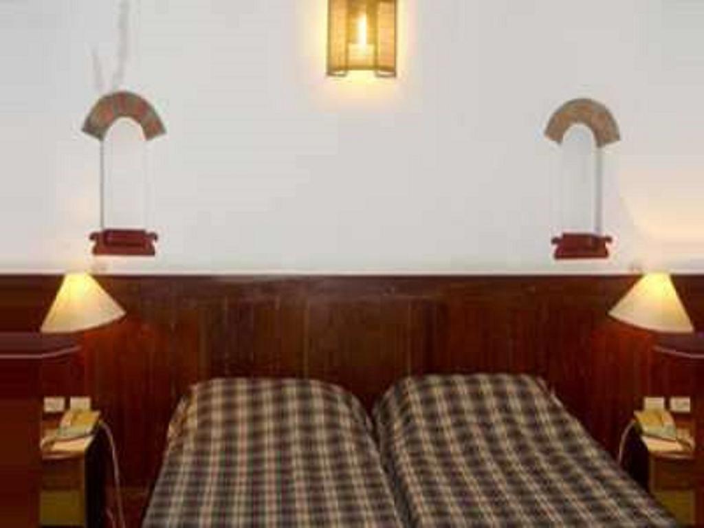 Hotel Bth Sarovaram 3*