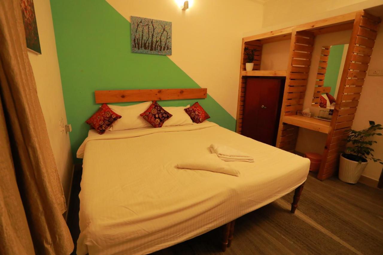Hotel The Waves Fortkochi 3*
