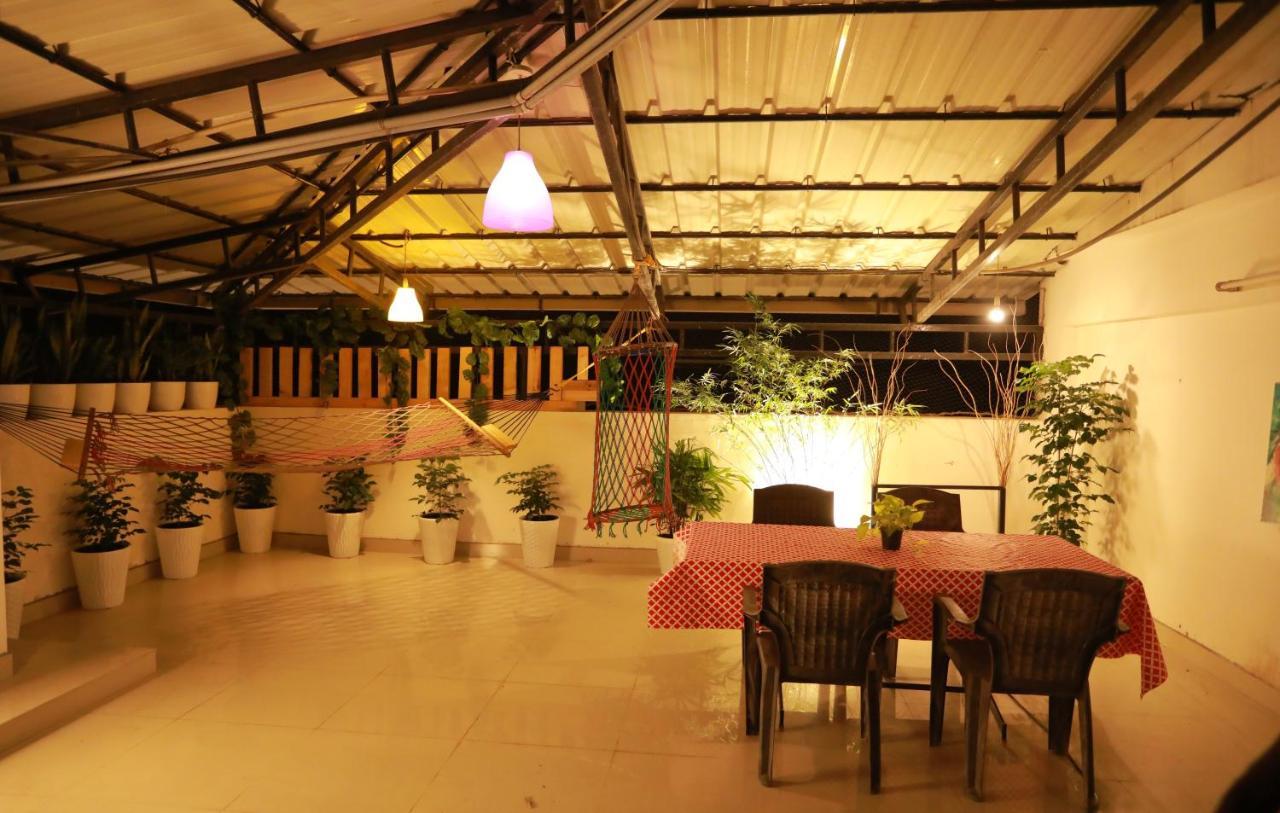 Hotel The Waves Fortkochi Kochi