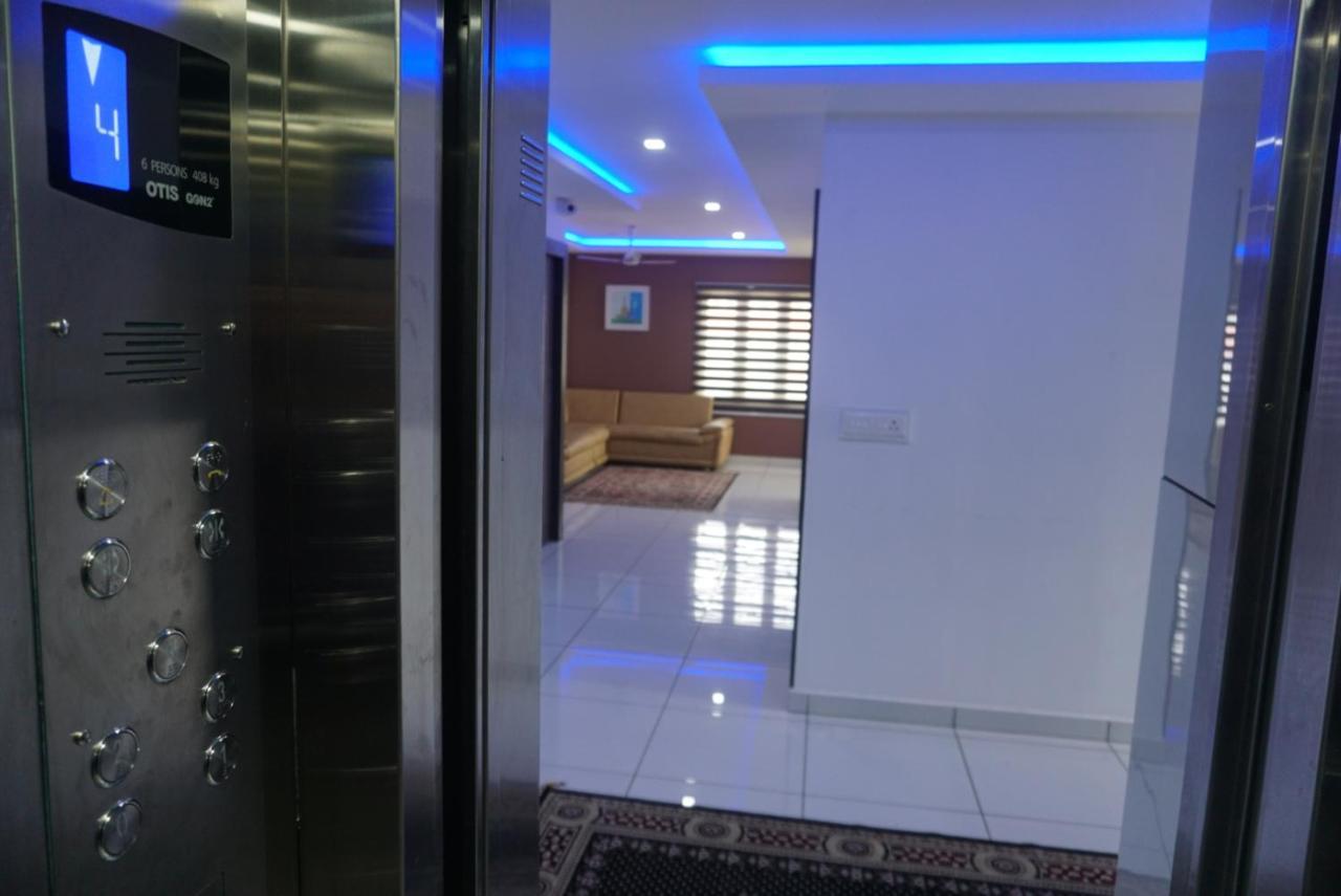 D-green Hotel 2*
