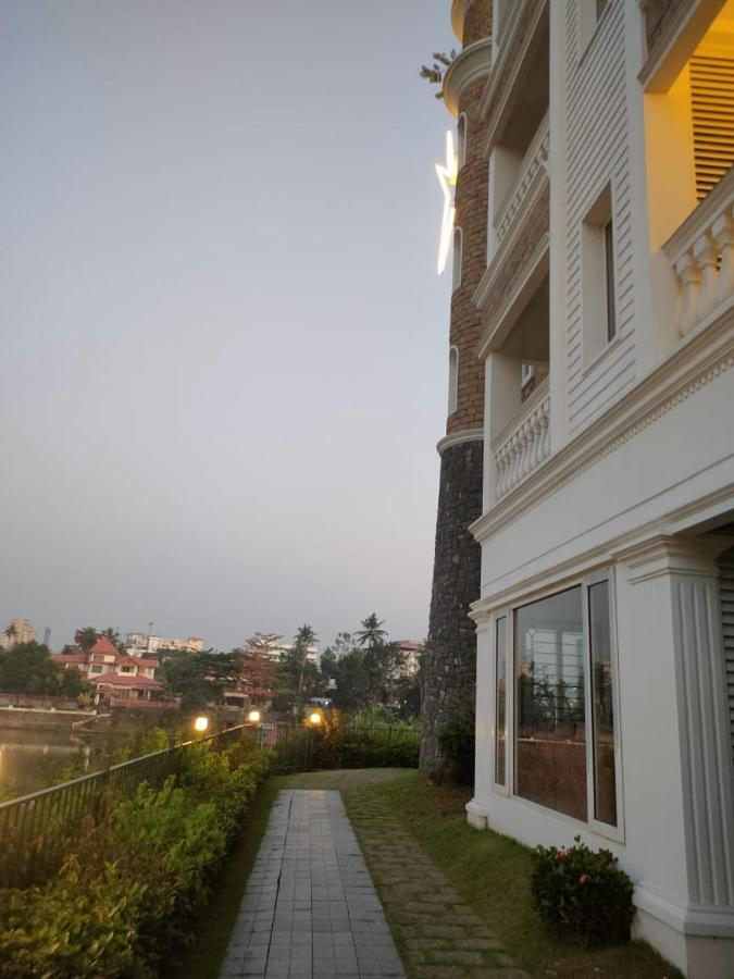 Apartment The Nutmeg River House