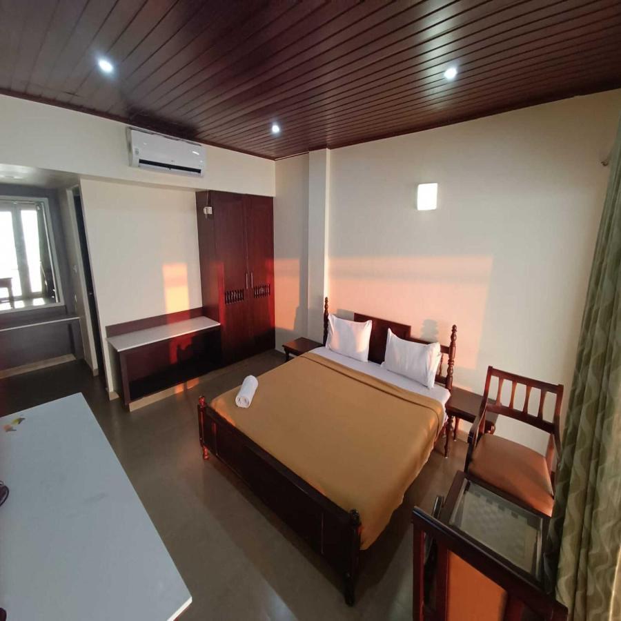 Hotel Baywatch Homes Kochi