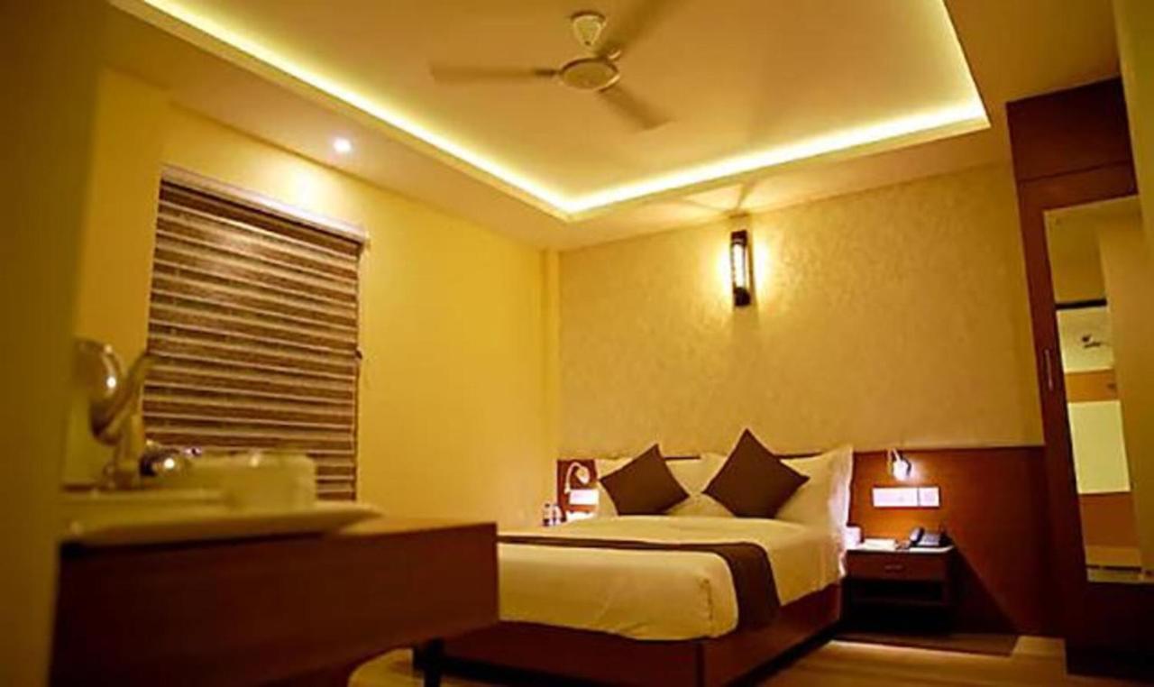 Fabhotel Prime D Chandlier 3* Kochi