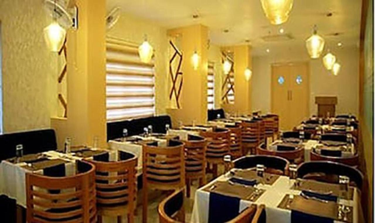 Fabhotel Prime D Chandlier 3* Kochi