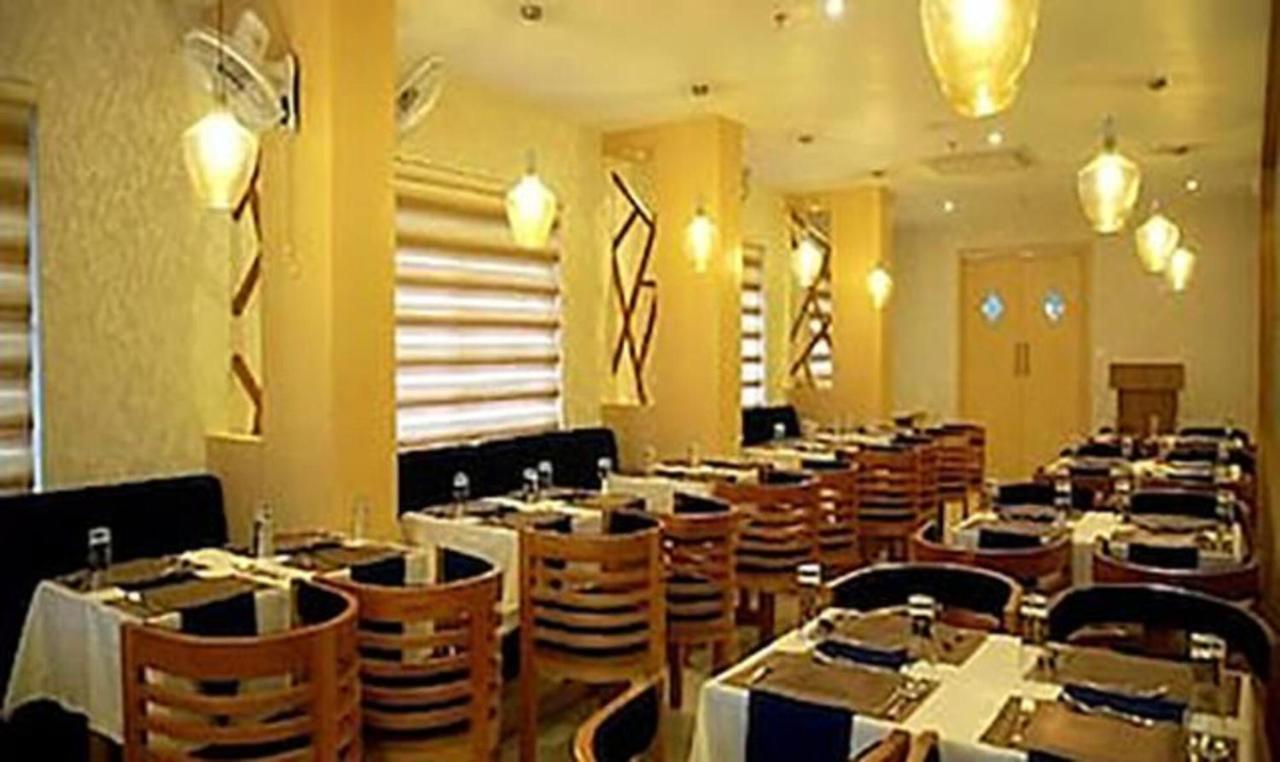 Fabhotel Prime D Chandlier 3* Kochi
