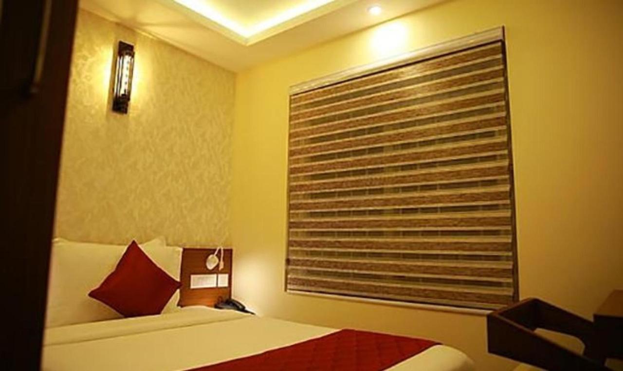 Hotel Fabhotel Prime D Chandlier 3*