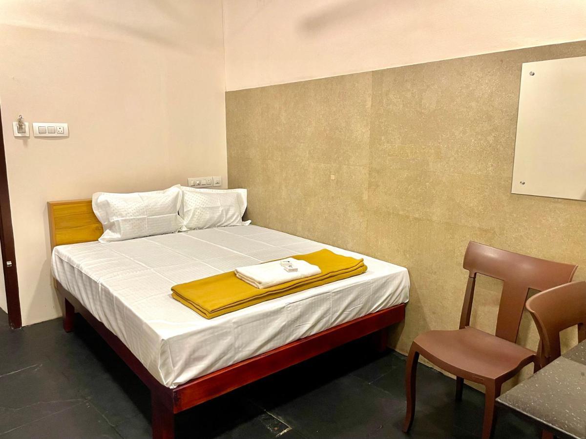 Reach Residency Hotel 2*