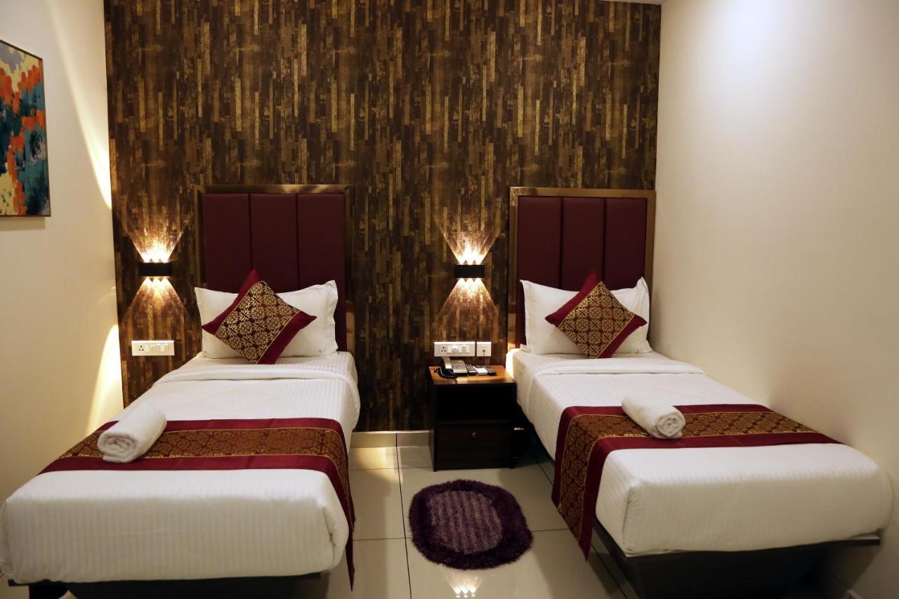 Esquina Residency Hotel *