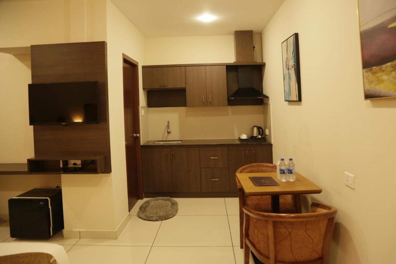 Esquina Residency Hotel *