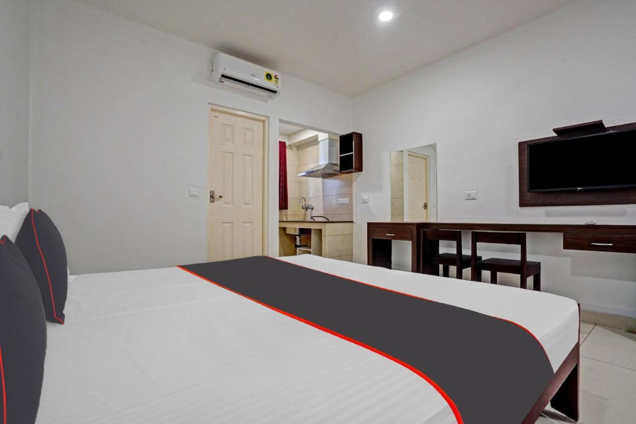 Collection O White House Pearl Hotel