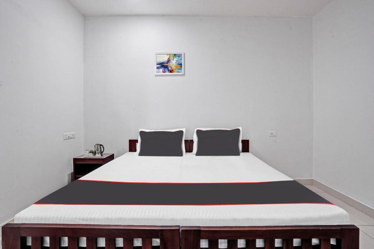 Collection O White House Pearl Hotel 4*