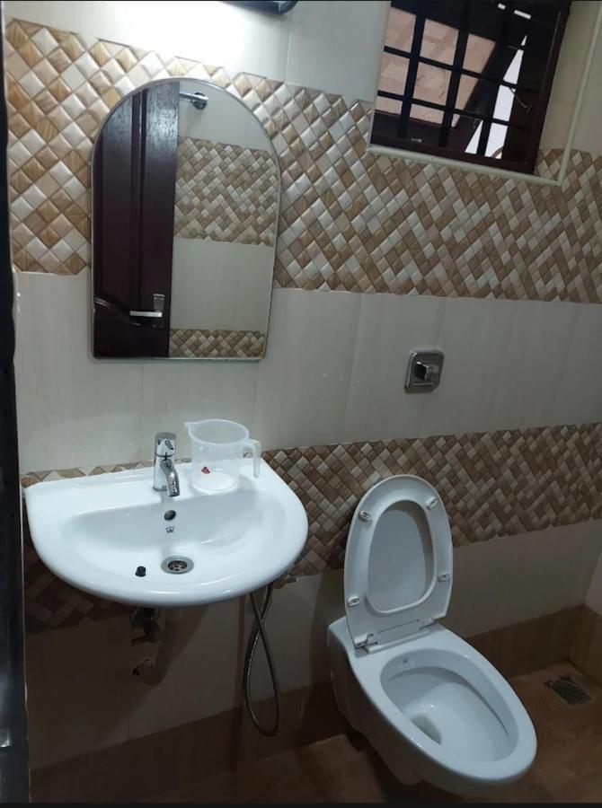 Masterkey Deluxe Hotel 2*
