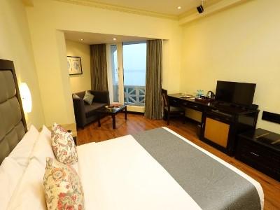 Vivanta Ernakulam, Marine Drive Hotel