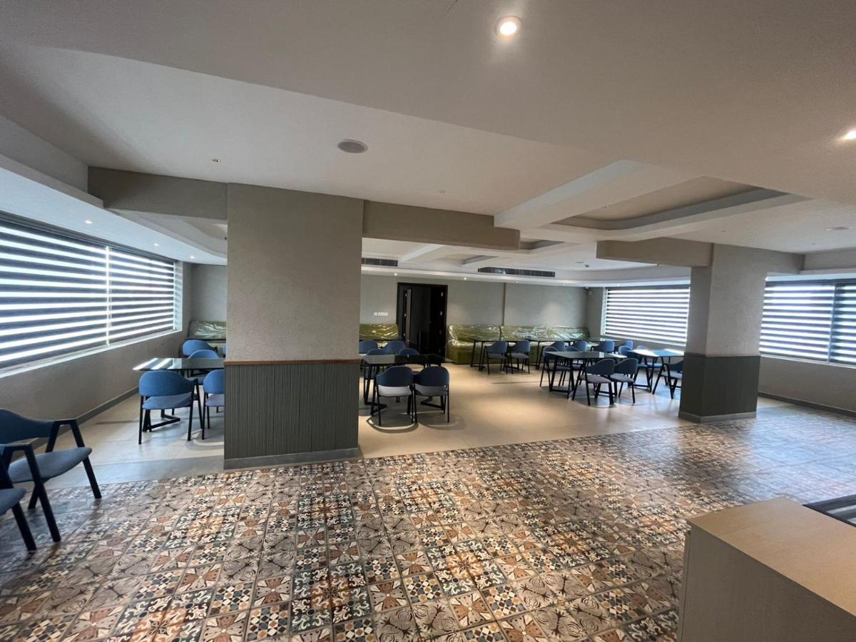 Hotel Presidency Airport 4*