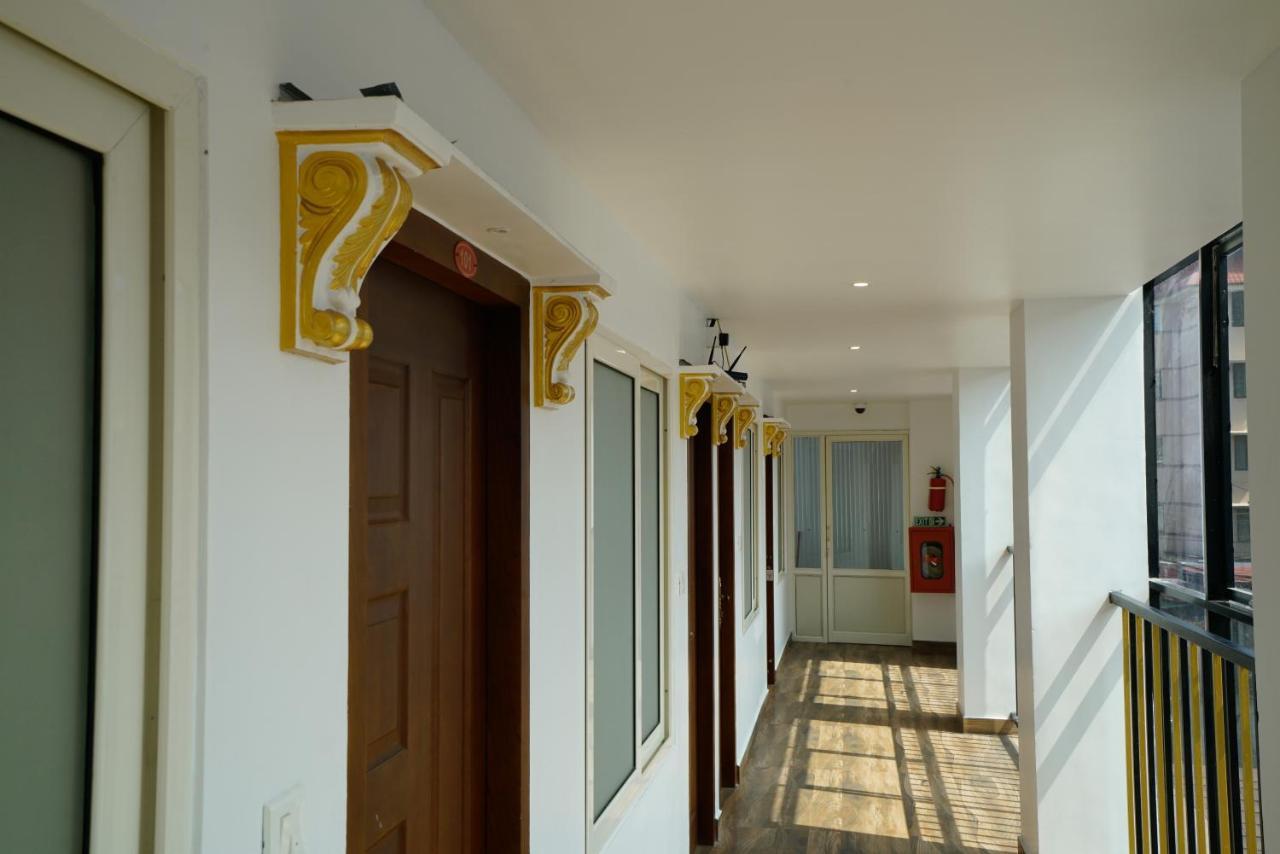 Signature Cochin 3*