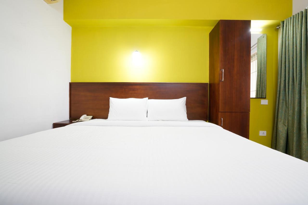 Signature Cochin Hotel