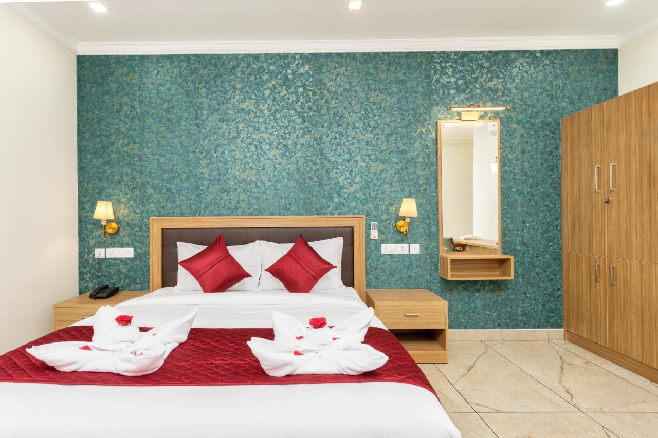 Esaa Airport Hotel 3*