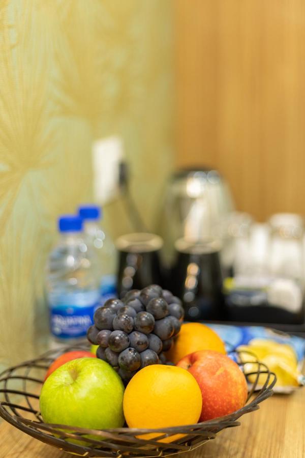 Hotel Esaa Airport