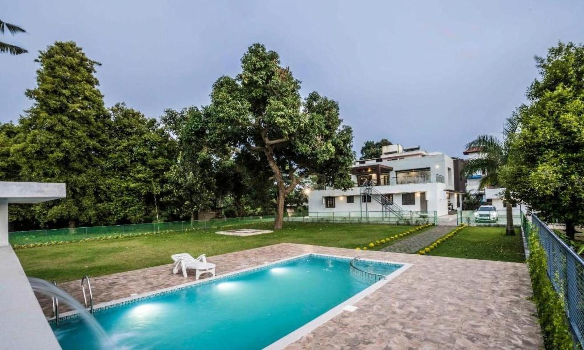 Bed & Breakfast Nadhiyoram River Retreat 4*