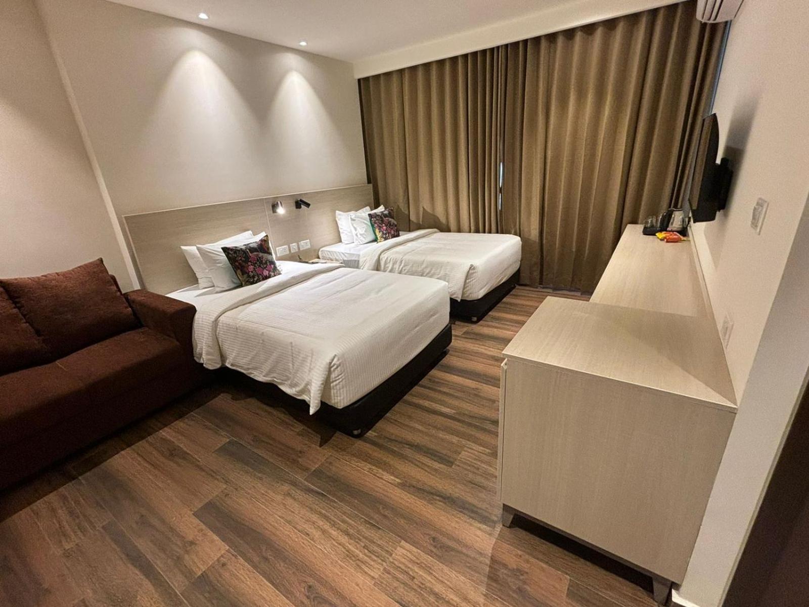 Presidency Airport 4* Kochi