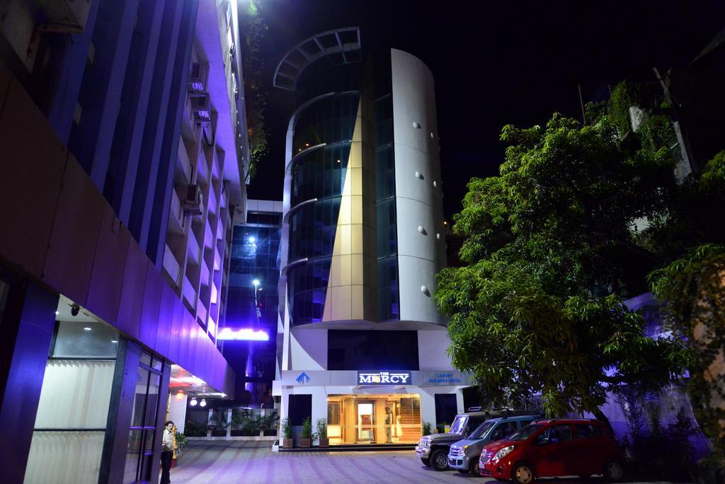 The Mercy Luxury Business