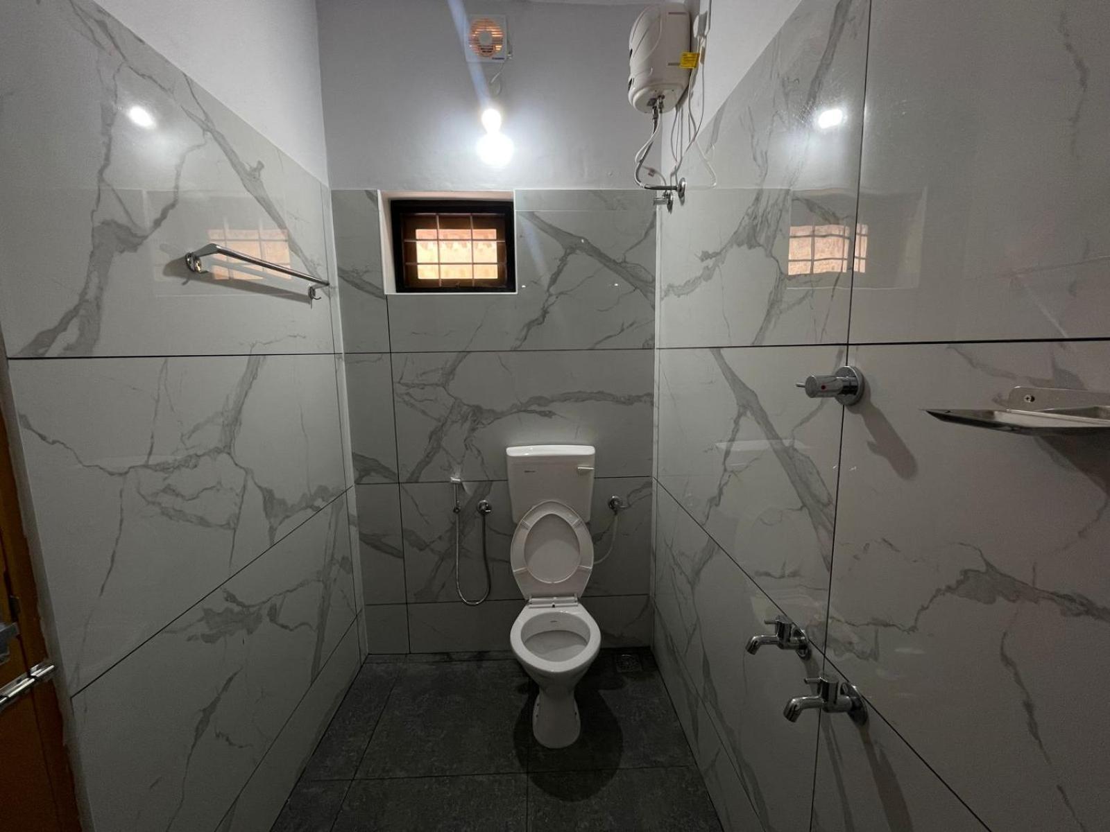 Greenview Royal Near Amrita Hospital Edappally Homestay *
