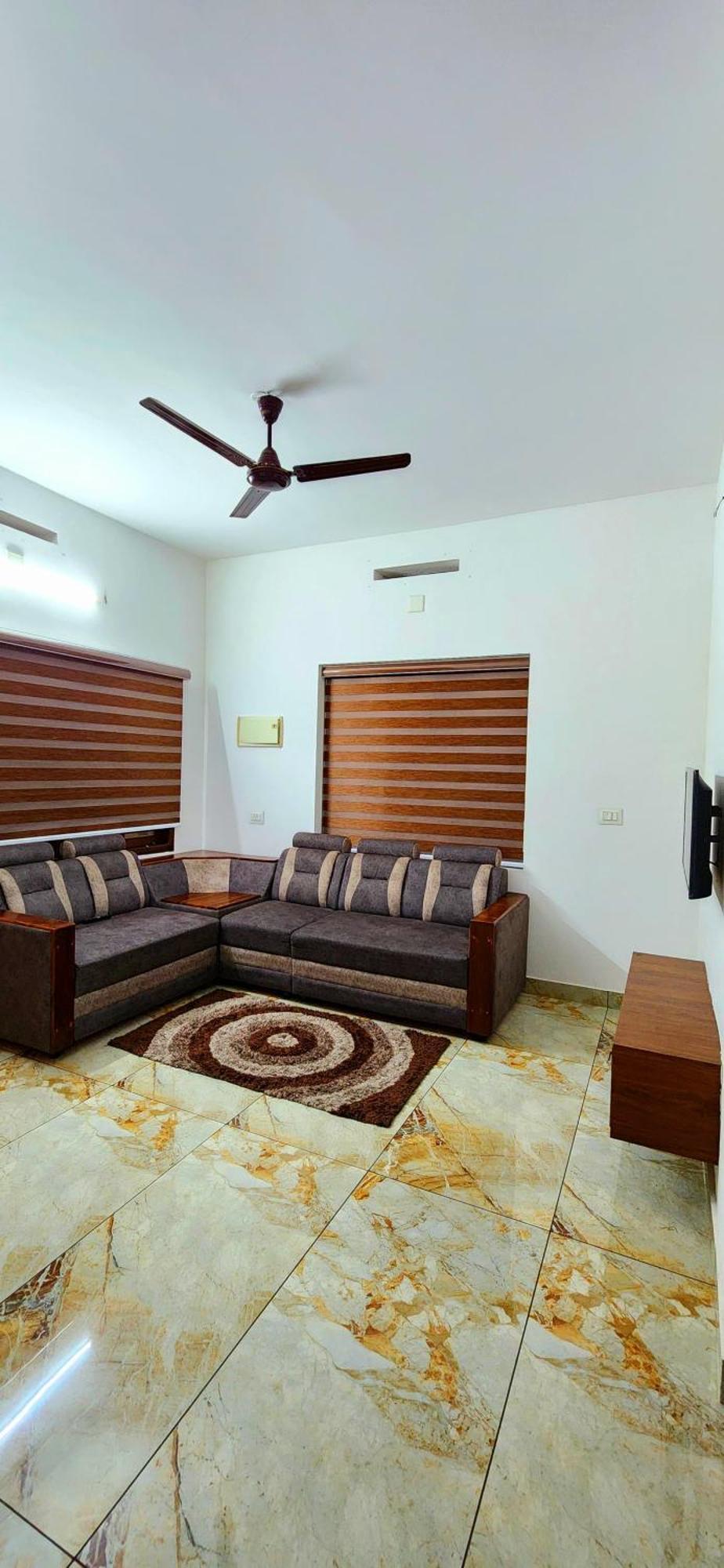 Ceebeez Homes Apartment *