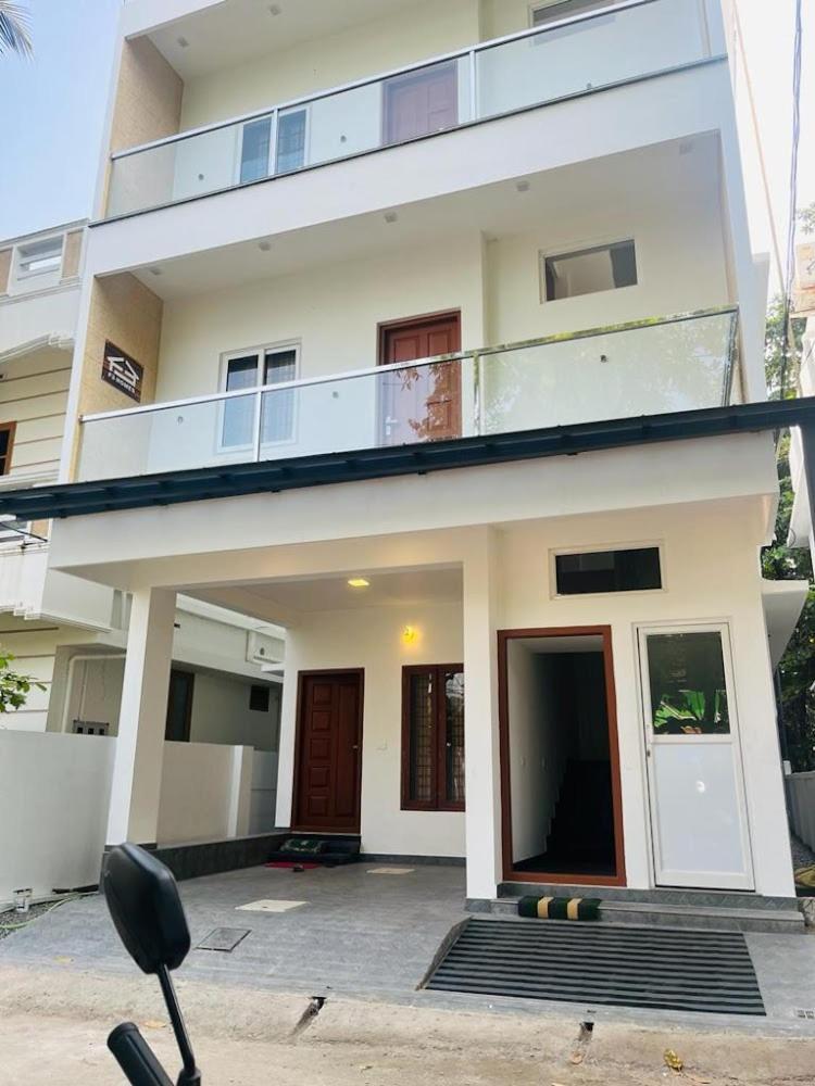 Apartment F3 Homes Kochi