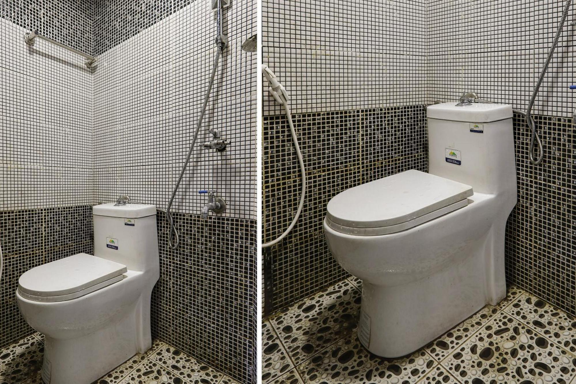 Spot On 48916 Kpm Tourist Hotel 3*