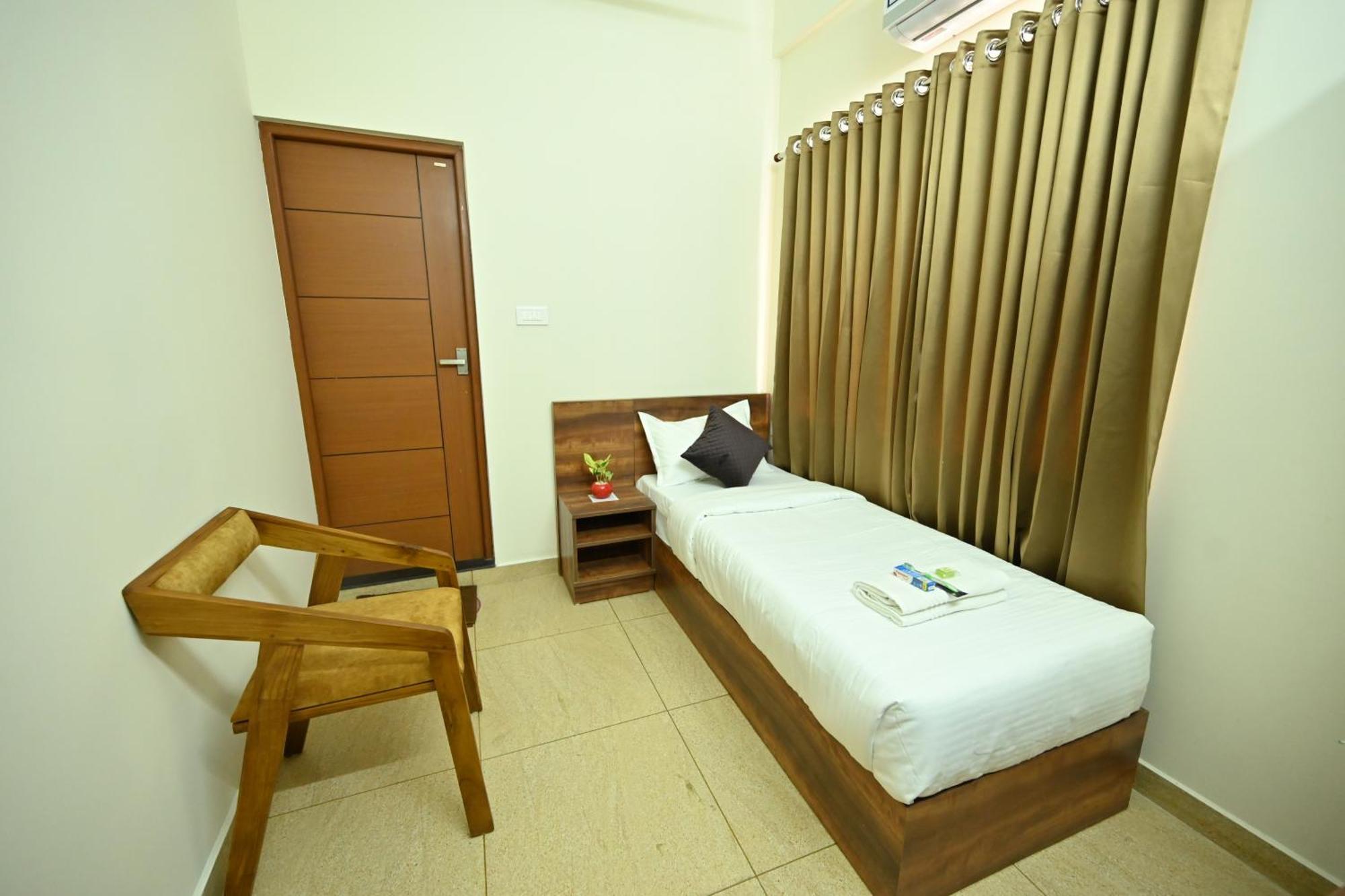 Jay Kay Residency Hotel Kochi