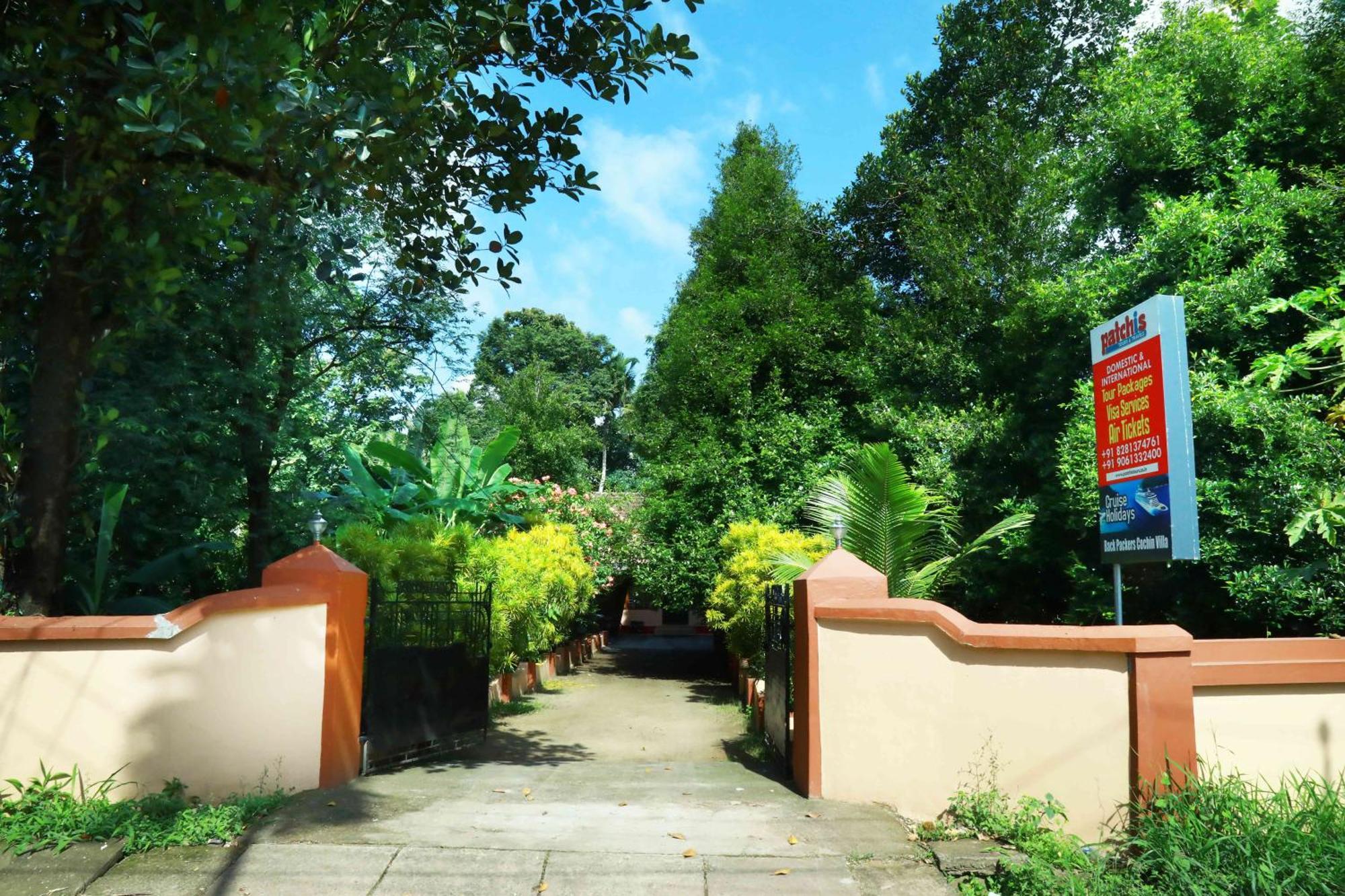 Back Packers Cochin Hostel Kochi