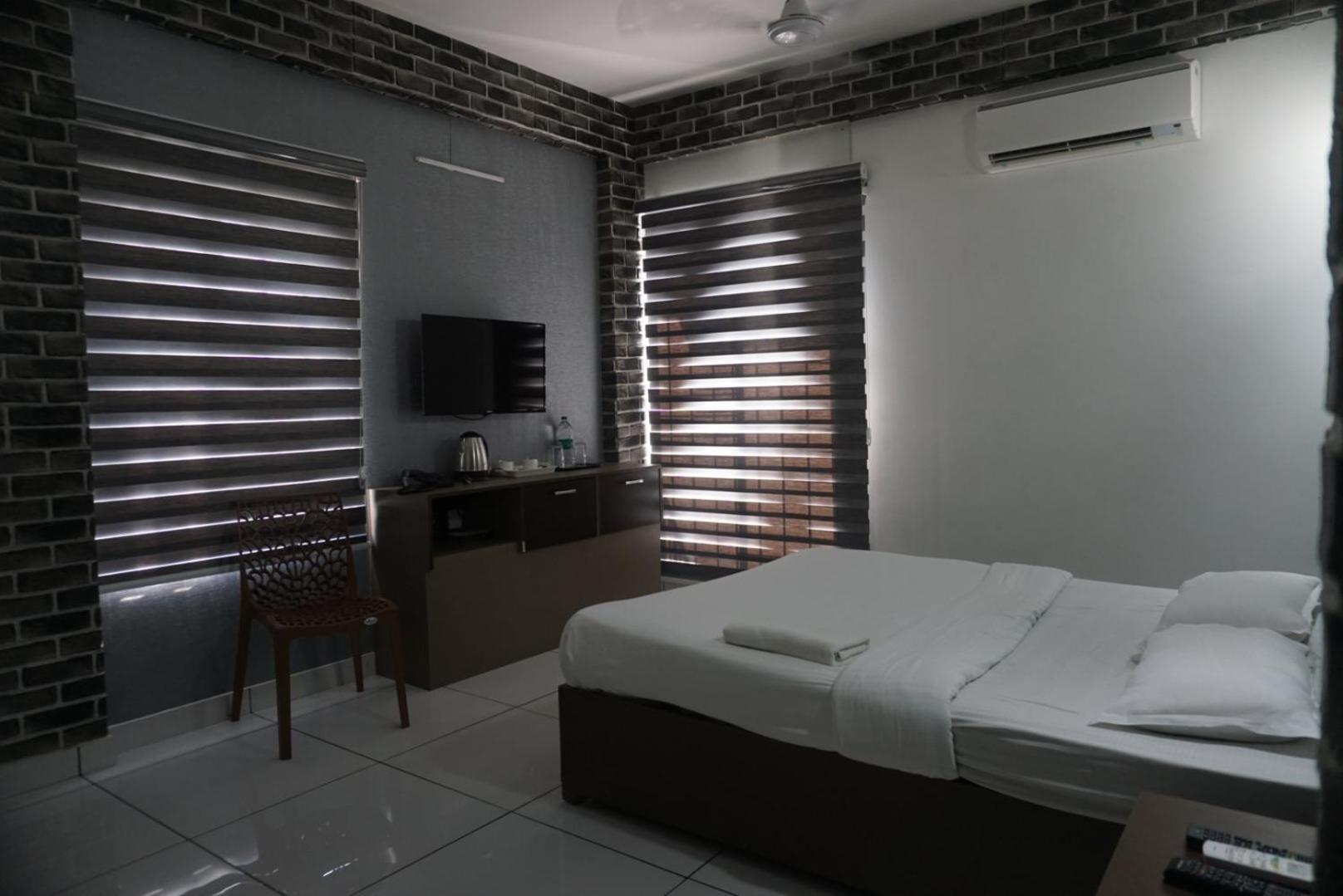 D-green Hotel 2*