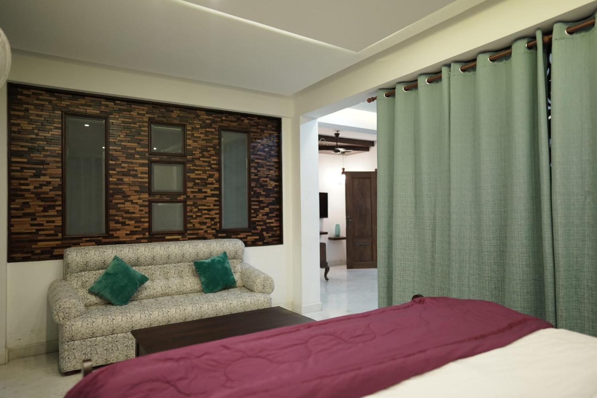 Palamattam Mastersuite * Kochi