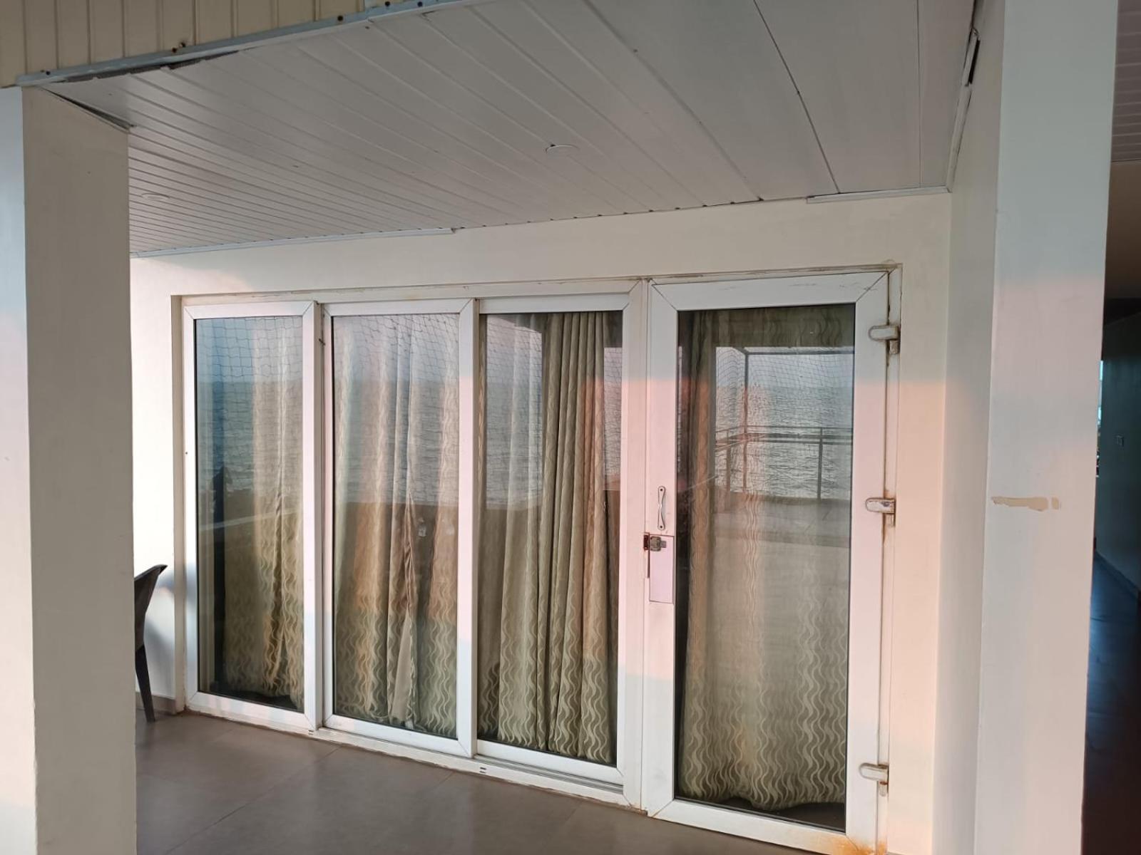 Baywatch Homes 2* Kochi
