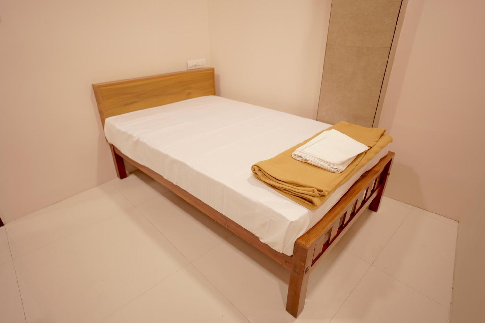 Hotel Reach Residency
