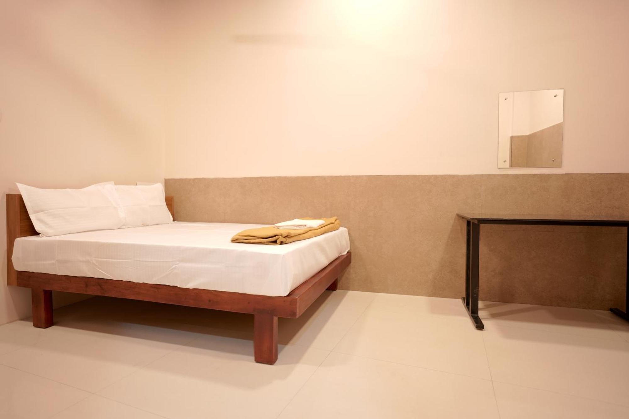 Hotel Reach Residency Kochi