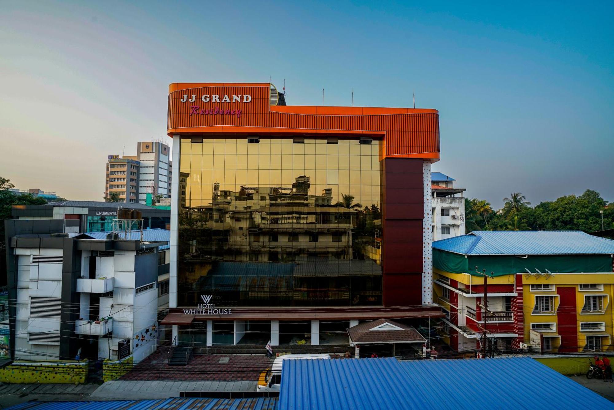 Hotel Signature Cochin Kochi
