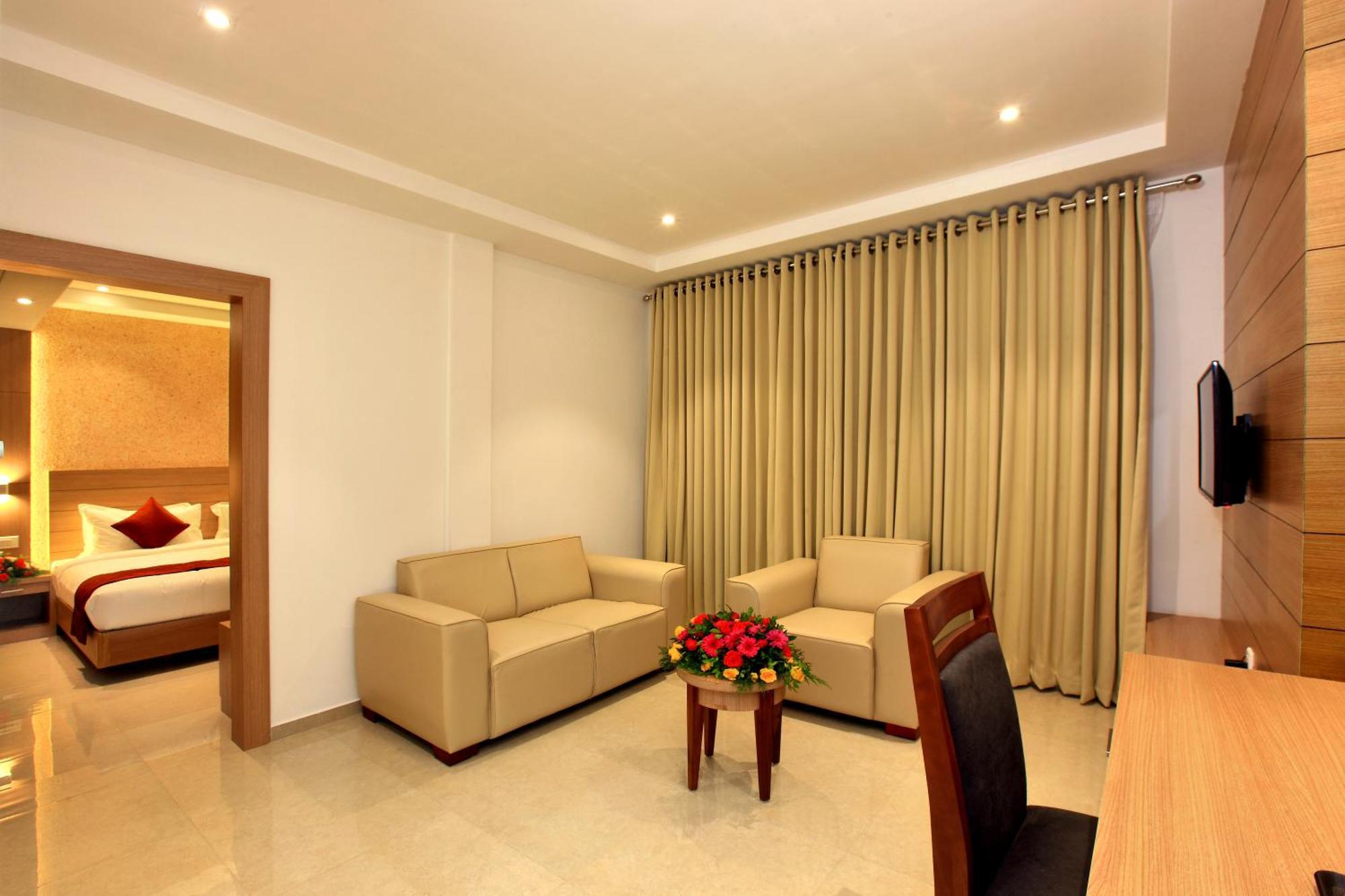 Hotel Raas Residency 4*