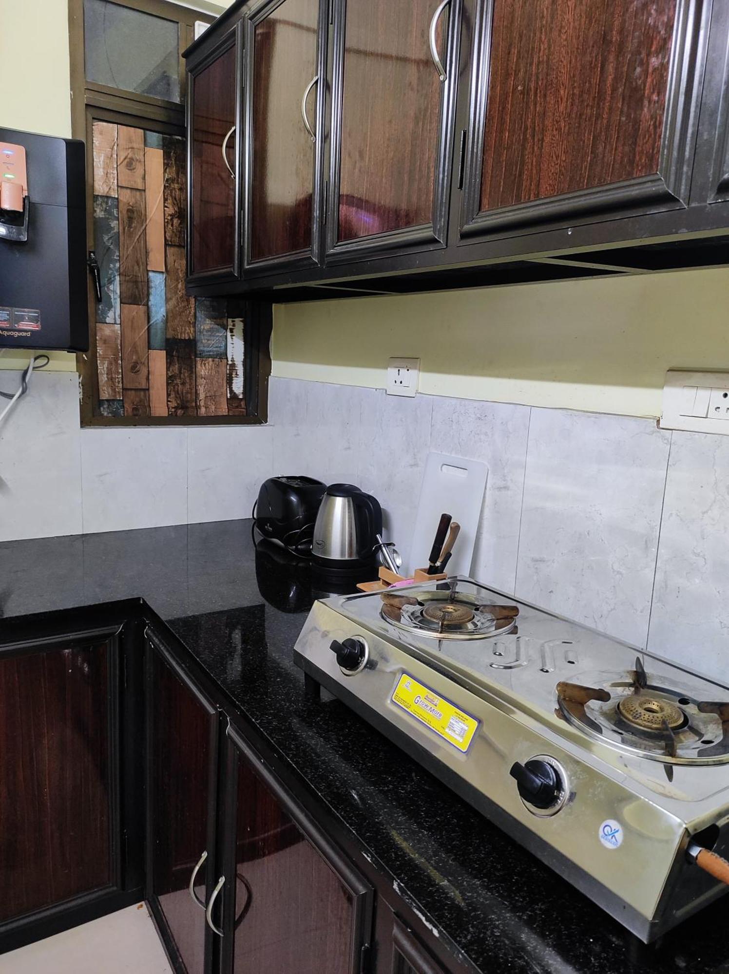Apartment 1 Bhk Flat In 904