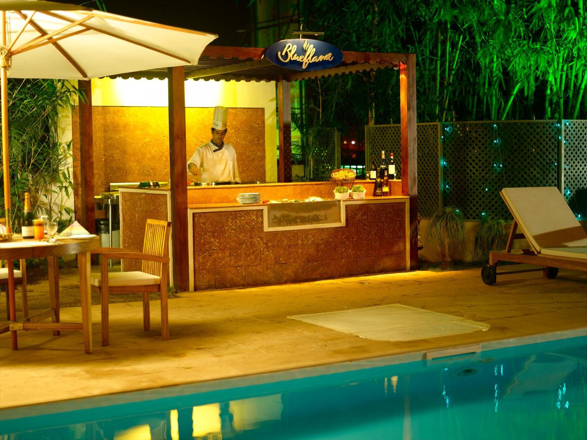 Vivanta Ernakulam, Marine Drive Kochi