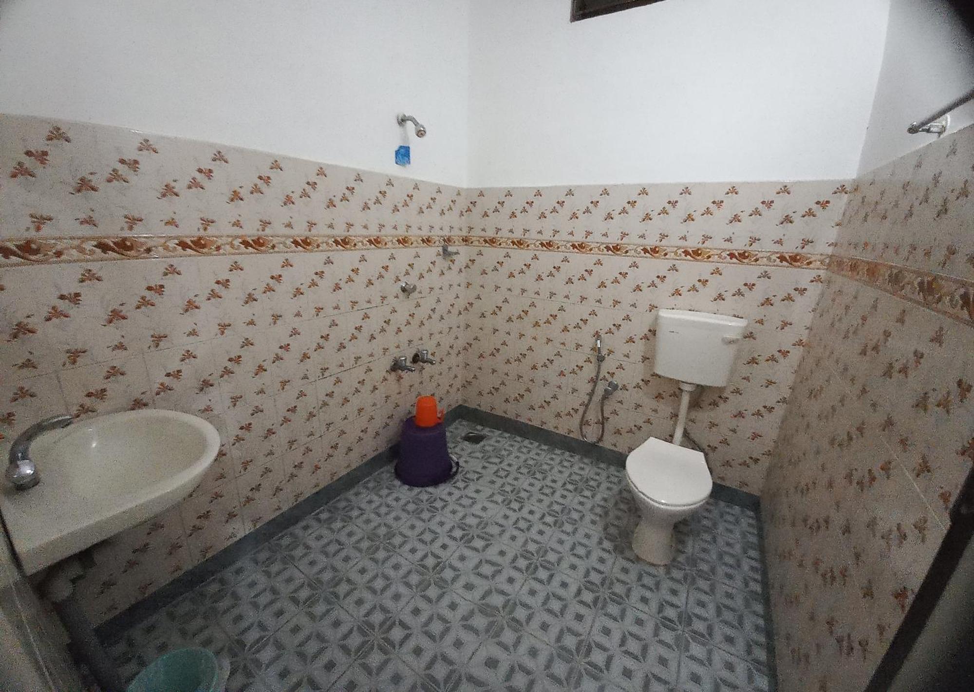 Hotel Srinivas